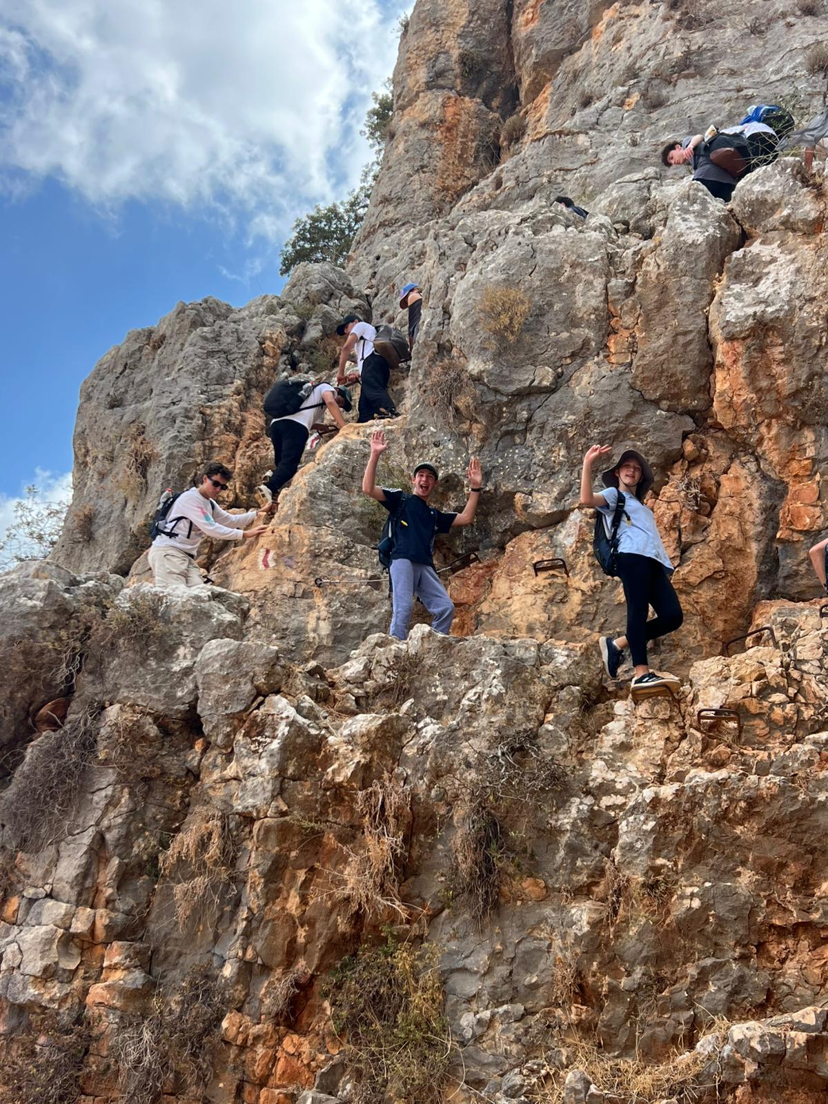 866c353a-b7d1-44ca-ac33-c8c04af19040